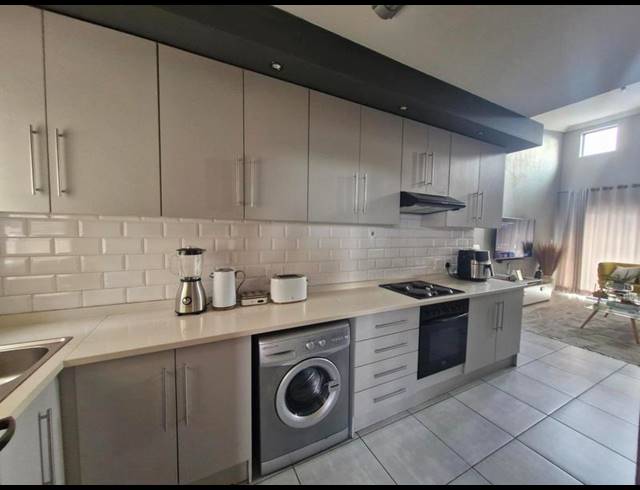 2 BEDROOM APARTMENT FOR SALE IN EVELEIGH